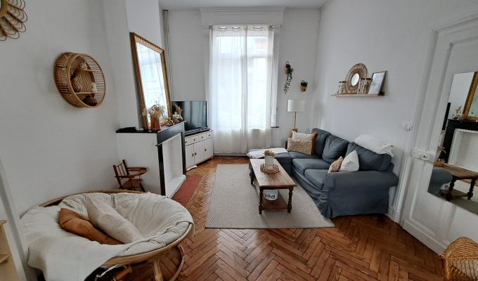 Salon dans maison 1930 à vendre à Douai par l'agence immobilière Facilimmo59 à Genech