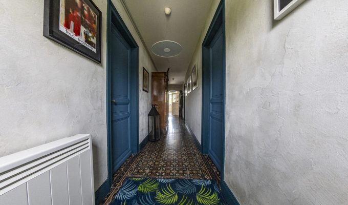 Couloir dans maison à vendre à Mouchin par l'agence Facilimmo59 à Genech
